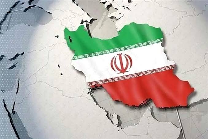 “دلقک دربار شاهنشاهی” بر سفره مردم ایران نشسته است / از امیرالمومنین معاویه، به یزید رسیدند